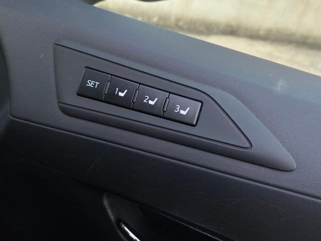 ヴェルファイア ３．５エグゼクティブラウンジＺ　サンルーフ　黒革　モデリスタ　フルエアロ／２０インチＡＷ／２本出マフラー　３眼ＬＥＤヘッド　メーカーナビ　リアエンターテイメント　ＪＢＬサウンド　パノラミックビューモニター　ＴＶ　ＣＤ／ＤＶＤ　ＢＴ音楽　ＥＴＣ　人気の安全装備（57枚目）