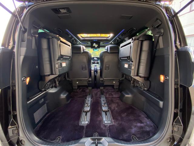 ヴェルファイア ３．５エグゼクティブラウンジＺ　サンルーフ　黒革　モデリスタ　フルエアロ／２０インチＡＷ／２本出マフラー　３眼ＬＥＤヘッド　メーカーナビ　リアエンターテイメント　ＪＢＬサウンド　パノラミックビューモニター　ＴＶ　ＣＤ／ＤＶＤ　ＢＴ音楽　ＥＴＣ　人気の安全装備（65枚目）