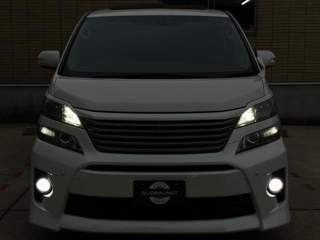 ヴェルファイア ３．５ＺＧエディション後期　サンルーフ　エグゼクティブシート　アドミレイションエアロ　マーベリック２０インチＡＷ　マフラー　ＴＥＩＮ車高調　メーカーナビ　リアエンターテイメント　バックカメラ　ＴＶ　ＣＤ／ＤＶＤ　ＢＴ音楽　ＥＴＣ　両側パワスラ　パワーバックドア（19枚目）