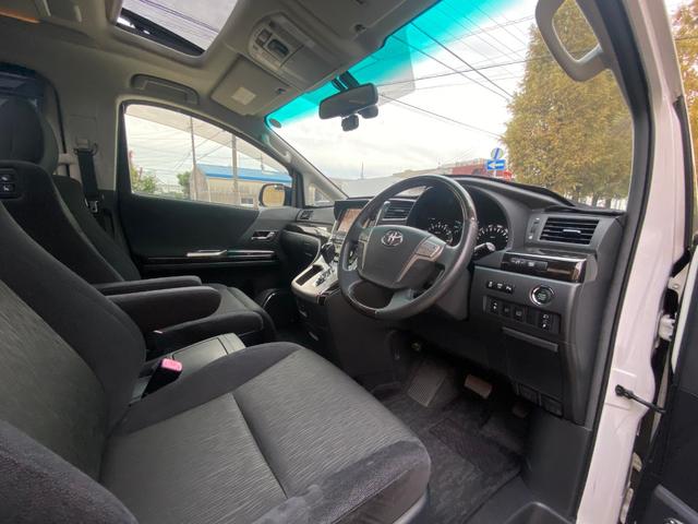 ヴェルファイア ３．５ＺＧエディション後期　サンルーフ　エグゼクティブシート　アドミレイションエアロ　マーベリック２０インチＡＷ　マフラー　ＴＥＩＮ車高調　メーカーナビ　リアエンターテイメント　バックカメラ　ＴＶ　ＣＤ／ＤＶＤ　ＢＴ音楽　ＥＴＣ　両側パワスラ　パワーバックドア（40枚目）