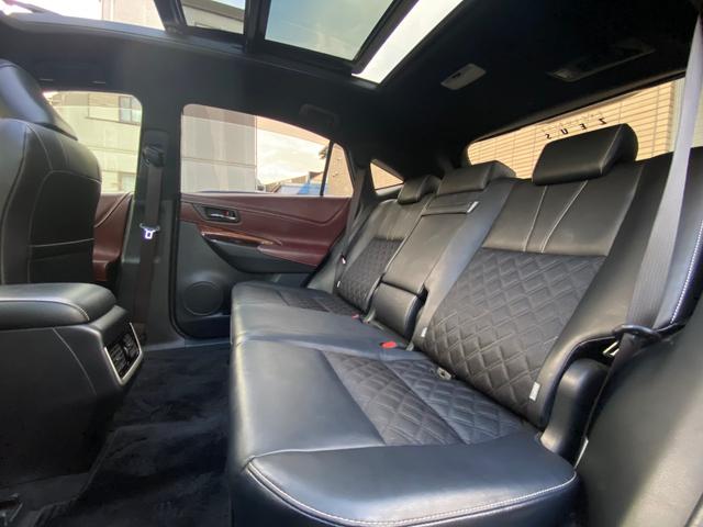 ハリアーハイブリッド プレミアムアドバンスドパッケージ サンルーフ M’Zスピード フルエアロ/4本出マフラー 21インチAW ヴァレンティテール メーカーナビ パノラミックビューモニター TV CD/DVD 走行中OK BT音楽 ETC JBLサウンド パワーバックドア 4WD(24枚目)