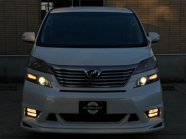 ヴェルファイア ３．５ＺＧエディション　黒革調シート　アドミレイションエアロ　純正１８ＡＷ　マフラーカッター　エグゼクティブシート　トヨタ純正ナビ／後席モニター　バックカメラ　ＴＶ　ＣＤ／ＤＶＤ　ＥＴＣ　両側パワスラ　パワーバックドア　クリアランスソナー　クルーズコントロール（19枚目）