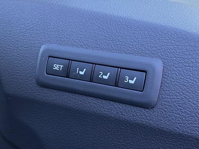 ヴェルファイア ３．５ＺＧエディション　黒革調シート　アドミレイションエアロ　純正１８ＡＷ　マフラーカッター　エグゼクティブシート　トヨタ純正ナビ／後席モニター　バックカメラ　ＴＶ　ＣＤ／ＤＶＤ　ＥＴＣ　両側パワスラ　パワーバックドア　クリアランスソナー　クルーズコントロール（45枚目）