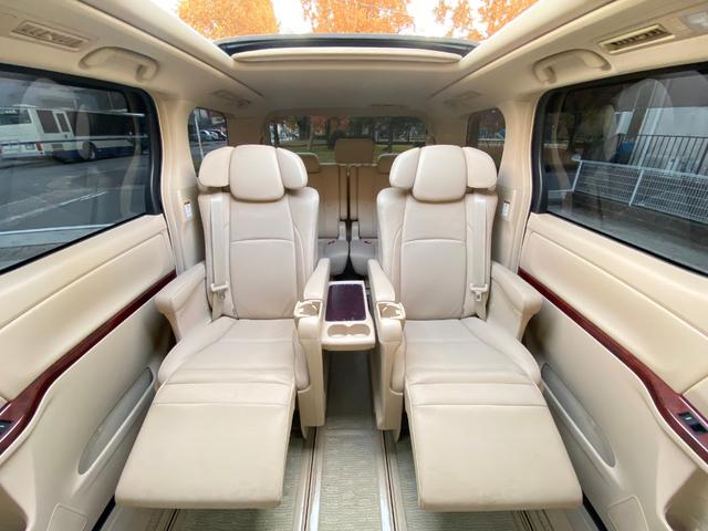 アルファード ３５０ＧＬパッケージ　サンルーフ　本革シート　３．８万キロ　マルチフォルケッタ１８ＡＷ　ＲＳＲローダウンサス　純正ナビ　後席モニター　バックカメラ　ＴＶ　ＣＤ／ＤＶＤ　ＢＴ音楽　ＥＴＣ　両側パワスラ　パワーバックドア　クルーズコントロール　クリアランスソナー（11枚目）