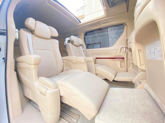 アルファード ３５０ＧＬパッケージ　サンルーフ　本革シート　３．８万キロ　マルチフォルケッタ１８ＡＷ　ＲＳＲローダウンサス　純正ナビ　後席モニター　バックカメラ　ＴＶ　ＣＤ／ＤＶＤ　ＢＴ音楽　ＥＴＣ　両側パワスラ　パワーバックドア　クルーズコントロール　クリアランスソナー（21枚目）