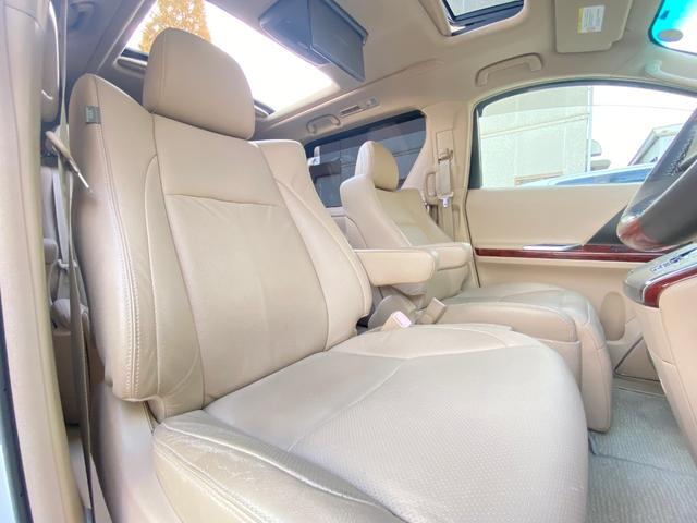 アルファード ３５０ＧＬパッケージ　サンルーフ　本革シート　３．８万キロ　マルチフォルケッタ１８ＡＷ　ＲＳＲローダウンサス　純正ナビ　後席モニター　バックカメラ　ＴＶ　ＣＤ／ＤＶＤ　ＢＴ音楽　ＥＴＣ　両側パワスラ　パワーバックドア　クルーズコントロール　クリアランスソナー（40枚目）