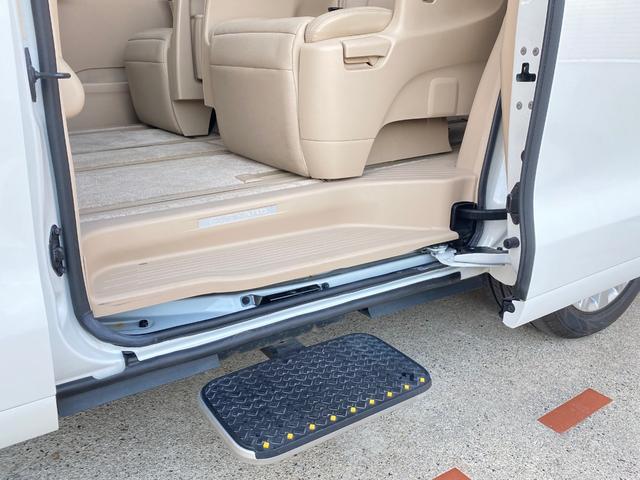 アルファード ３５０ＧＬパッケージ　後期　４ＷＤ　２．９万キロ　サンルーフ　本革シート　モデリスタ電動サイドステップ　メーカーナビ　リアエンターテイメント　パノラミックビューモニター　ＴＶ　ＣＤ／ＤＶＤ　ＢＴ音楽　ＥＴＣ　プレミアムサウンド　両側パワスラ　パワーバックドア（8枚目）