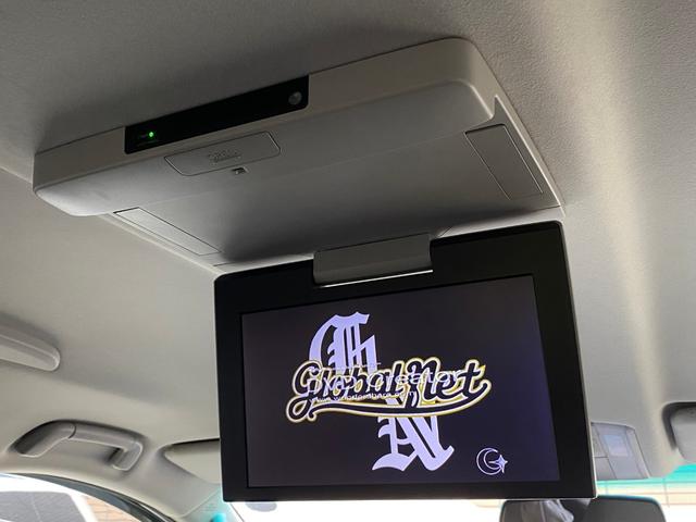 ヴェルファイア ３．５ＺＧエディション　後期型　４ＷＤ　純正エアロ　エグゼクティブシート　トヨタ純正ナビ／１１インチ後席モニター　バックカメラ　ＴＶ　ＣＤ／ＤＶＤ　走行中視聴ＯＫ　Ｂｌｕｅｔｏｏｔｈ音楽　ＥＴＣ　クルコント　前後ソナー　両側パワスラ　パワーバックドア（8枚目）