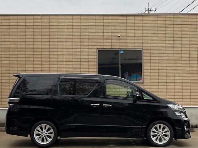 ヴェルファイア ３．５ＺＧエディション　後期型　４ＷＤ　純正エアロ　エグゼクティブシート　トヨタ純正ナビ／１１インチ後席モニター　バックカメラ　ＴＶ　ＣＤ／ＤＶＤ　走行中視聴ＯＫ　Ｂｌｕｅｔｏｏｔｈ音楽　ＥＴＣ　クルコント　前後ソナー　両側パワスラ　パワーバックドア（36枚目）