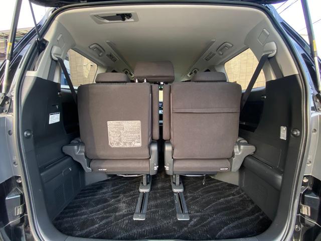 ヴェルファイア ３．５ＺＧエディション　後期型　４ＷＤ　純正エアロ　エグゼクティブシート　トヨタ純正ナビ／１１インチ後席モニター　バックカメラ　ＴＶ　ＣＤ／ＤＶＤ　走行中視聴ＯＫ　Ｂｌｕｅｔｏｏｔｈ音楽　ＥＴＣ　クルコント　前後ソナー　両側パワスラ　パワーバックドア（50枚目）