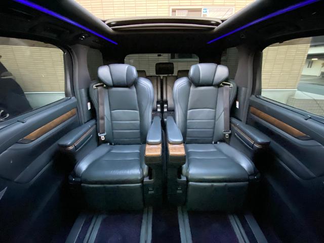 アルファード 3.5エグゼクティブラウンジ サンルーフ 黒本革 モデリスタ フルエアロ メーカーナビ リアエンターテイメント JBLサウンド パノラミックビューモニター TV CD/DVD 走行中OK BT音楽 ETC 両側パワスラ パワーバックドア トヨタセーフティーセンス(24枚目)