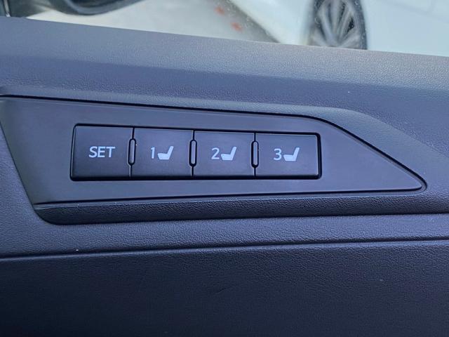 アルファード 3.5エグゼクティブラウンジ サンルーフ 黒本革 モデリスタ フルエアロ メーカーナビ リアエンターテイメント JBLサウンド パノラミックビューモニター TV CD/DVD 走行中OK BT音楽 ETC 両側パワスラ パワーバックドア トヨタセーフティーセンス(57枚目)