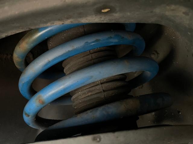 アルファード ３５０ＧＬパッケージ　後期型　４ＷＤ　サンルーフ　本革シート　モデリスタフルエアロ／グリル／１９インチＡＷ　ローダウン　メーカーナビ　リアエンターテイメント　バックカメラ　ＴＶ　ＣＤ／ＤＶＤ　ＢＴ音楽　ＥＴＣ　プレミアムサウンド　両側パワスラ　パワーバックドア（6枚目）