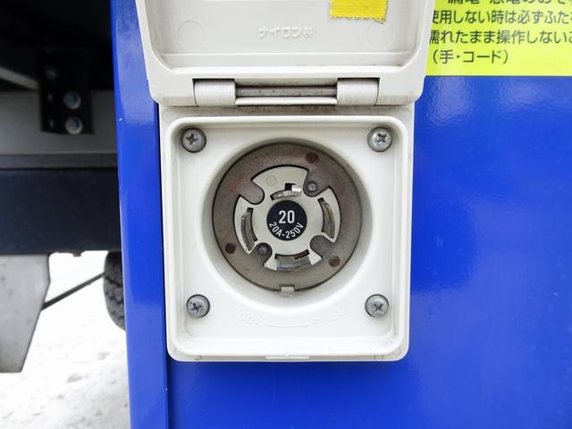 　低温冷凍車　東プレ　－３０〜３０℃設定　左片開き扉　スタンバイ機能付　２室簡易間仕切り構造　　標準幅　１０尺　２トン積載　アドブルー不要(11枚目)