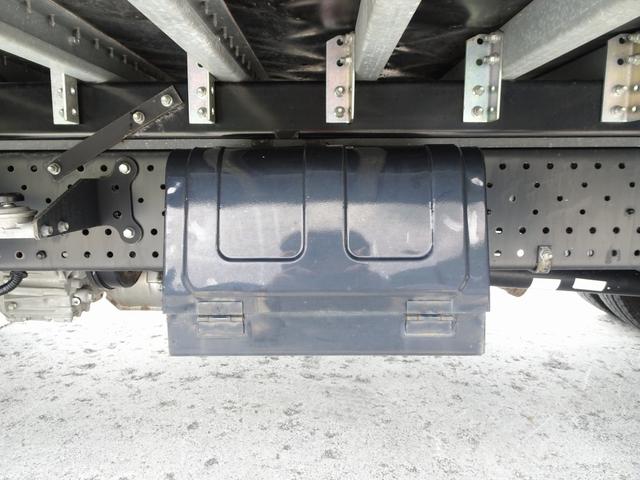エルフトラック 　アルミバン　バーチカルゲート　垂直ゲート　ケーテー自動車工業　リフト上昇高約３．９ｍ　ＰＧラジコン　ワイド　ロング　２．１トン積載　スムーサーＥｘ（26枚目）