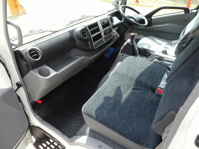 デュトロ 　ローダーダンプ　新明和工業製　３６５０ｋｇ積載　３方開あおり　道板兼用テールゲート　ワイド　セミロング　高床　ローダーラジコン付　アドブルー不要（60枚目）