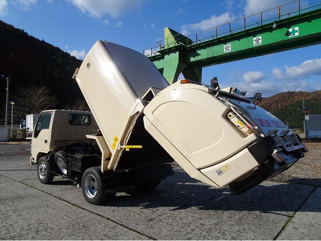 エルフトラック 　回転ダンプ式パッカー　５．１ｍ３　フジマイティー製　３．４トン積載　汚水タンク付　標準幅　１０尺規格車　アドブルー不要　１５０馬力（2枚目）