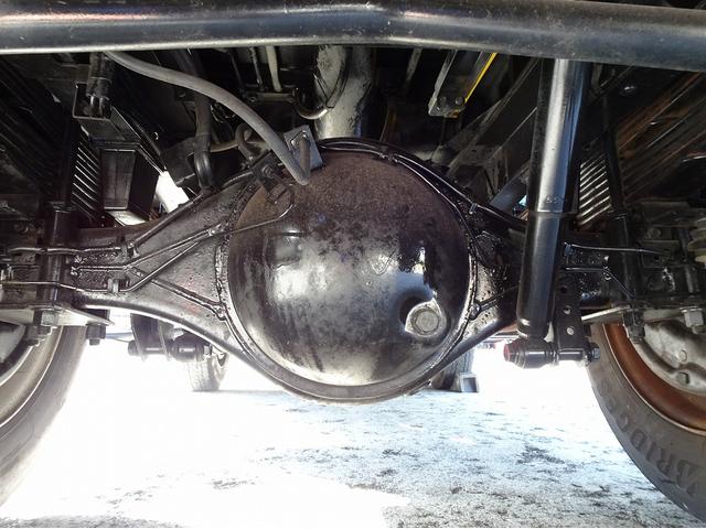 エルフトラック 　回転ダンプ式パッカー　５．１ｍ３　フジマイティー製　３．４トン積載　汚水タンク付　標準幅　１０尺規格車　アドブルー不要　１５０馬力（10枚目）