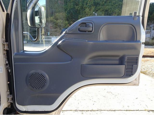 エルフトラック 　回転ダンプ式パッカー　５．１ｍ３　フジマイティー製　３．４トン積載　汚水タンク付　標準幅　１０尺規格車　アドブルー不要　１５０馬力（65枚目）