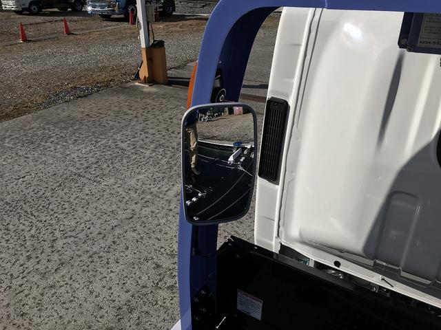 エルフトラック 　車両運搬車　スーパーセルフローダ　３トン積載　タダノ　ラジコン　ウインチ付　床上固縛装置　ワイド幅　全低床　荷台長５．７ｍ　９速ＡＭＴ　１５０馬力（22枚目）