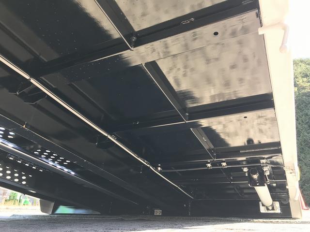 エルフトラック 　車両運搬車　スーパーセルフローダ　３トン積載　タダノ　ラジコン　ウインチ付　床上固縛装置　ワイド幅　全低床　荷台長５．７ｍ　９速ＡＭＴ　１５０馬力（36枚目）