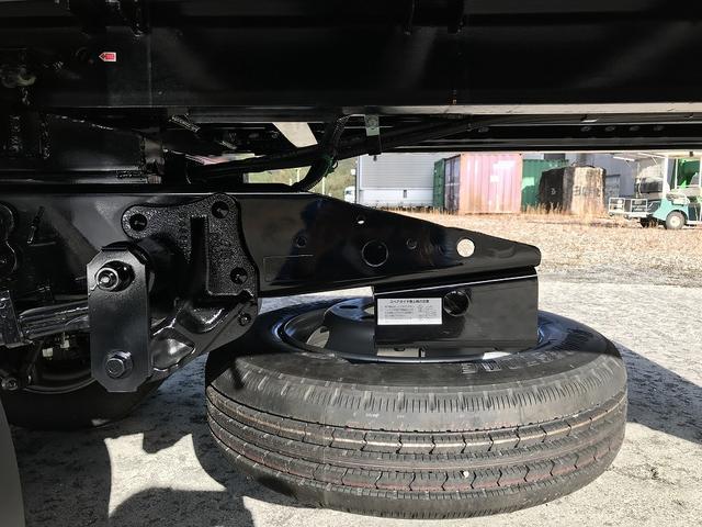 エルフトラック 　車両運搬車　スーパーセルフローダ　３トン積載　タダノ　ラジコン　ウインチ付　床上固縛装置　ワイド幅　全低床　荷台長５．７ｍ　９速ＡＭＴ　１５０馬力（38枚目）