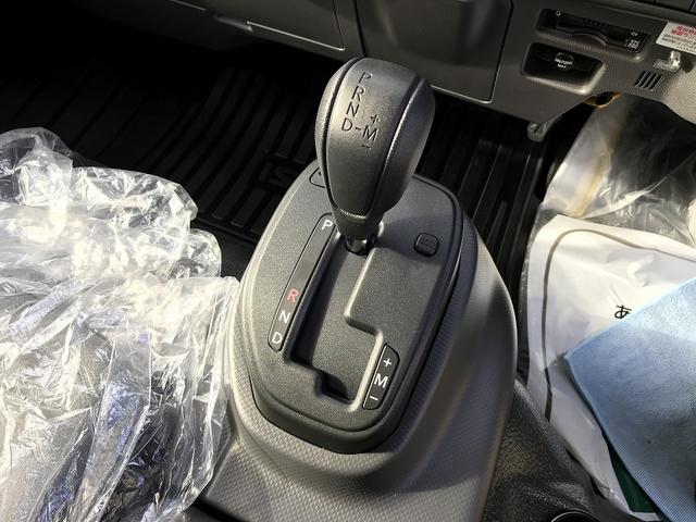 エルフトラック 　車両運搬車　スーパーセルフローダ　３トン積載　タダノ　ラジコン　ウインチ付　床上固縛装置　ワイド幅　全低床　荷台長５．７ｍ　９速ＡＭＴ　１５０馬力（55枚目）