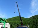 　増トン　４段セルフクレーン付　スライドローダー　一般型　６．４トン積載　横根太増し　標準幅　ベッド付　５．９ｍ長ボディ　油圧式リヤゲート　２６０馬力（15枚目）