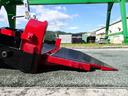 　増トン　４段セルフクレーン付　スライドローダー　一般型　６．４トン積載　横根太増し　標準幅　ベッド付　５．９ｍ長ボディ　油圧式リヤゲート　２６０馬力（31枚目）