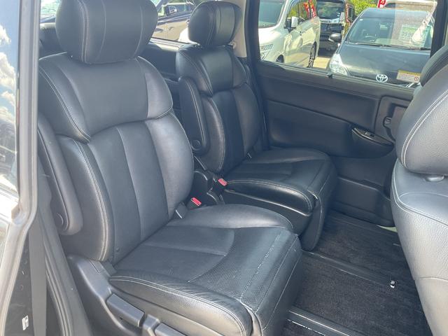 エルグランド 250ハイウェイスターアーバンクロムブラックレザー アルパイン製8インチHDDナビ・フリップダウンリアモニター・フルセグTV・DVD再生・Bluetooth・パワースライドドア・LEDビーム・革シートヒーター&パワーシート・クール&ホットBOX(8枚目)