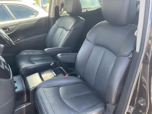 エルグランド 250ハイウェイスターアーバンクロムブラックレザー アルパイン製8インチHDDナビ・フリップダウンリアモニター・フルセグTV・DVD再生・Bluetooth・パワースライドドア・LEDビーム・革シートヒーター&パワーシート・クール&ホットBOX(12枚目)