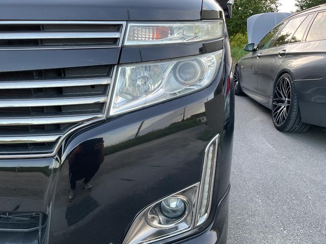 エルグランド 250ハイウェイスターアーバンクロムブラックレザー アルパイン製8インチHDDナビ・フリップダウンリアモニター・フルセグTV・DVD再生・Bluetooth・パワースライドドア・LEDビーム・革シートヒーター&パワーシート・クール&ホットBOX(37枚目)