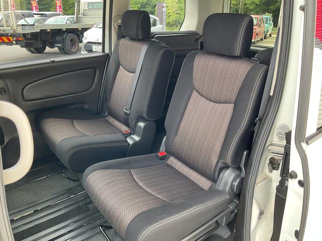 セレナ ハイウェイスターS-HVアドバンスドセーフティパック メモリーナビ・DVD可・フルセグ・bluetooth・バックカメラ・ETC・両側電動スライドドア・クルーズコントロール・LEDオートライト・後席モニター・レーンキープアシスト・フロントエアロ(24枚目)