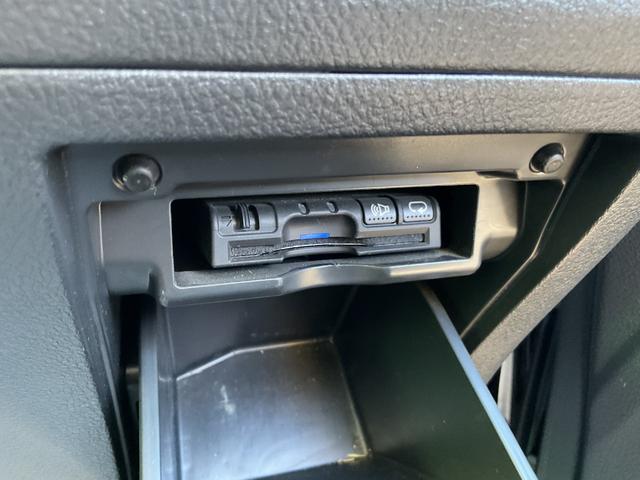 ヴェルファイア 2.4Z アルパイン8インチHDDナビ・フルセグTV・Bluetooth・ステアリングリモコン・バックカメラ・ETC・ダウンサス・両側電動スライドドア・フリップダウンモニター・20インチアルミ・シートカバー(36枚目)