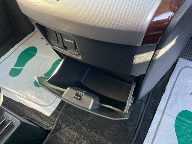 ヴェルファイア 2.4Z アルパイン8インチHDDナビ・フルセグTV・Bluetooth・ステアリングリモコン・バックカメラ・ETC・ダウンサス・両側電動スライドドア・フリップダウンモニター・20インチアルミ・シートカバー(39枚目)