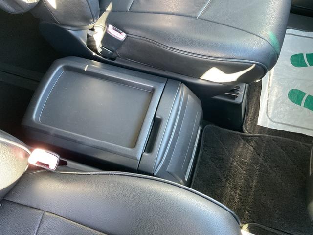 ヴェルファイア 2.4Z アルパイン8インチHDDナビ・フルセグTV・Bluetooth・ステアリングリモコン・バックカメラ・ETC・ダウンサス・両側電動スライドドア・フリップダウンモニター・20インチアルミ・シートカバー(40枚目)