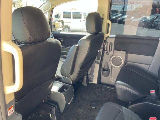 デリカD:5 ローデスト G パワーパッケージ HDDナビ・フルセグTV・Bluetooth・バックカメラ・ETC・両側電動スライドドア・パドルシフト・社外アルミ・シートカバー・クルーズコントロール・オートライト・社外LEDフォグ・社外LEDヘッド(24枚目)