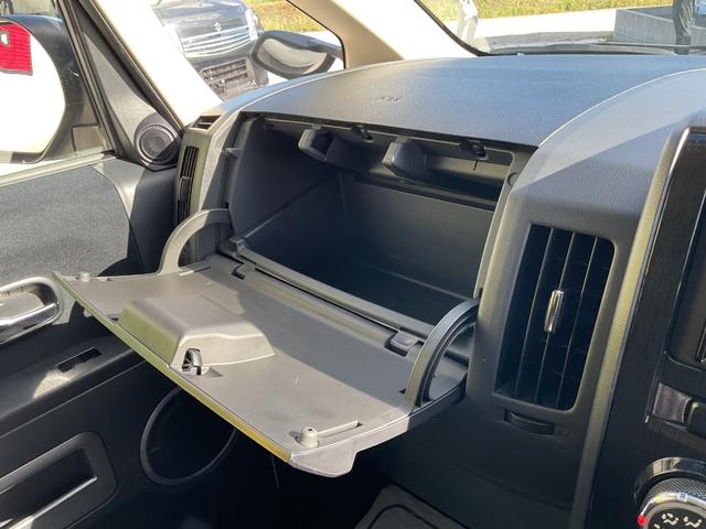 デリカD:5 ローデスト G パワーパッケージ HDDナビ・フルセグTV・Bluetooth・バックカメラ・ETC・両側電動スライドドア・パドルシフト・社外アルミ・シートカバー・クルーズコントロール・オートライト・社外LEDフォグ・社外LEDヘッド(37枚目)