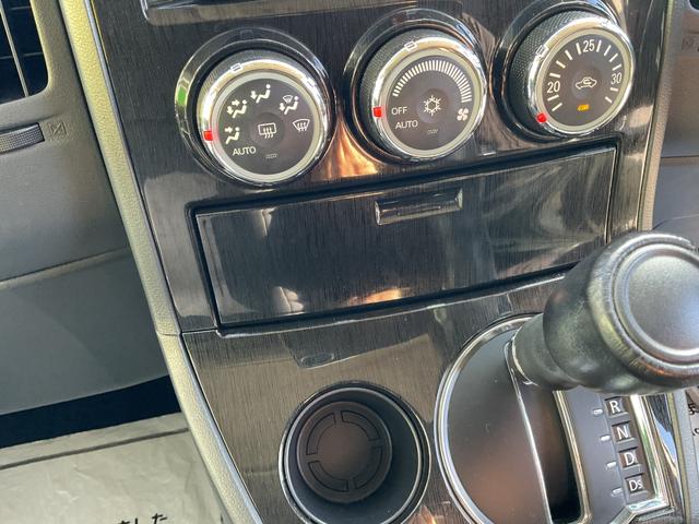 デリカD:5 ローデスト G パワーパッケージ HDDナビ・フルセグTV・Bluetooth・バックカメラ・ETC・両側電動スライドドア・パドルシフト・社外アルミ・シートカバー・クルーズコントロール・オートライト・社外LEDフォグ・社外LEDヘッド(38枚目)