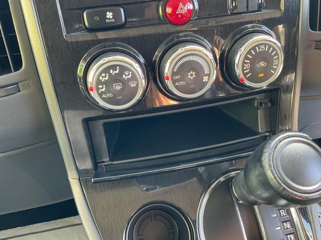 デリカD:5 ローデスト G パワーパッケージ HDDナビ・フルセグTV・Bluetooth・バックカメラ・ETC・両側電動スライドドア・パドルシフト・社外アルミ・シートカバー・クルーズコントロール・オートライト・社外LEDフォグ・社外LEDヘッド(39枚目)