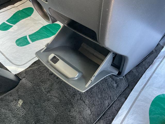 デリカD:5 ローデスト G パワーパッケージ HDDナビ・フルセグTV・Bluetooth・バックカメラ・ETC・両側電動スライドドア・パドルシフト・社外アルミ・シートカバー・クルーズコントロール・オートライト・社外LEDフォグ・社外LEDヘッド(41枚目)