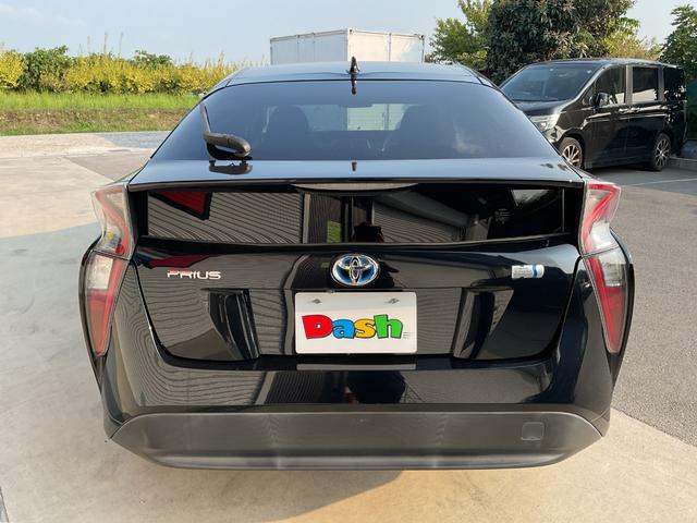 プリウス Sセーフティプラス 純正SDナビ・フルセグTV・bluetooth・バックカメラ・ETC・LEDオートライト・LEDフォグ・ステアリングスイッチ・クルーズコントロール・オートハイビーム・車線逸脱警告・衝突軽減サポート(7枚目)