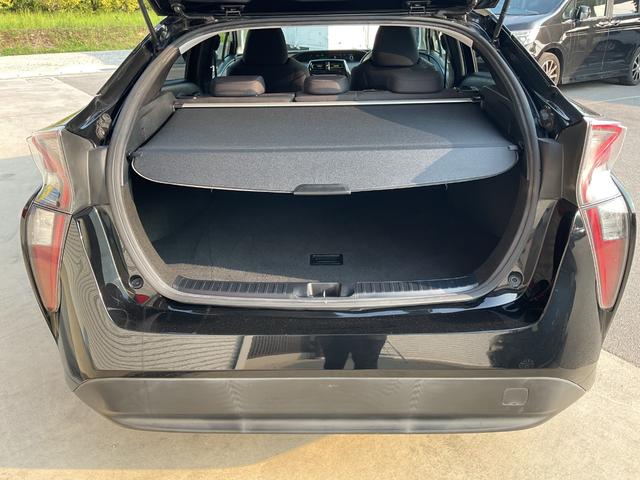 プリウス Sセーフティプラス 純正SDナビ・フルセグTV・bluetooth・バックカメラ・ETC・LEDオートライト・LEDフォグ・ステアリングスイッチ・クルーズコントロール・オートハイビーム・車線逸脱警告・衝突軽減サポート(22枚目)