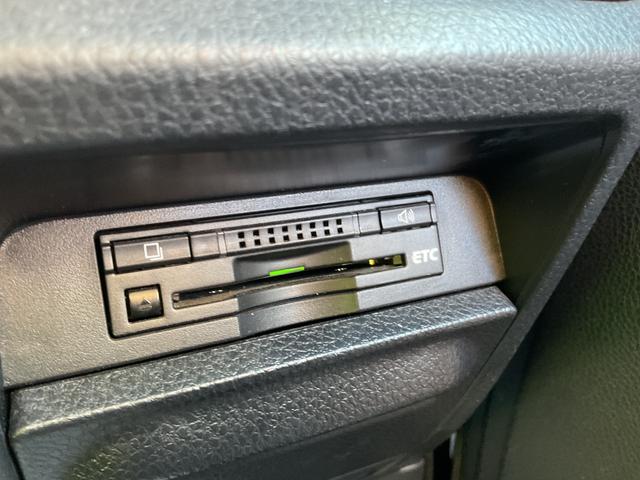 エスクァイア ハイブリッドGi 純正ナビ・フルセグTV・DVD再生・Bluetooth・TRDフルエアロ・ETC・両側パワースライドドア・バックカメラ・LEDオートライト・左右フロントシートヒーター・置くだけ充電・ルーフスピーカー(31枚目)