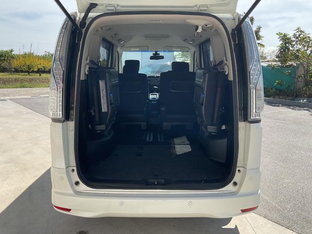 セレナ ハイウェイスターS-HVアドバンスドセーフティパック 純正8インチナビ・フルセグTV・DVD再生・Bluetooth・アラウンドビューモニター・両側パワースライドドア・純正フリップダウンリアモニター・ETC・LEDオートヘッドライト・リアエアコン(23枚目)