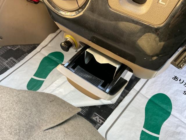アトレーワゴン カスタムターボＲＳリミテッド　パナソニックＳＤナビ・フルセグＴＶ・Ｂｌｕｅｔｏｏｔｈ・ＤＶＤ・バックカメラ・ＥＴＣ・純正アルミ・ＨＩＤヘッドライト・車内システムラック・ドアバイザー・Ｒ５面フィルム（35枚目）