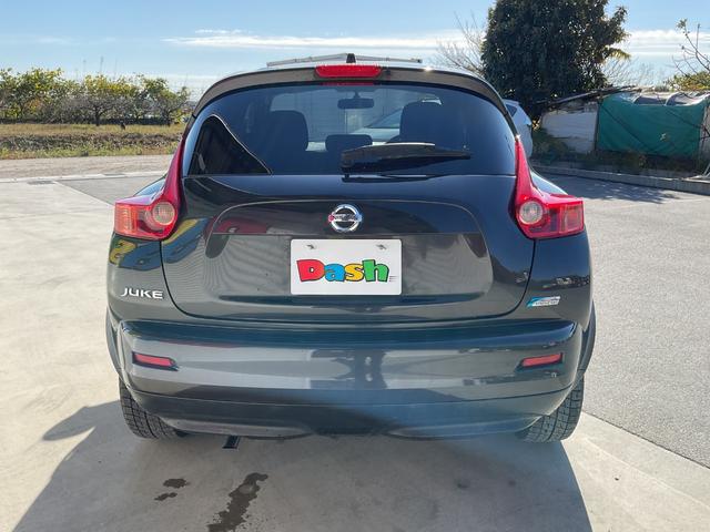 ジューク １５ＲＳ　タイプＶ　純正ナビ・ワンセグＴＶ・ハンズフリー・ＥＴＣ・社外１６インチアルミホイール・オートリトラミラー・スマートキー・プッシュスタート・プライバシーガラス（6枚目）