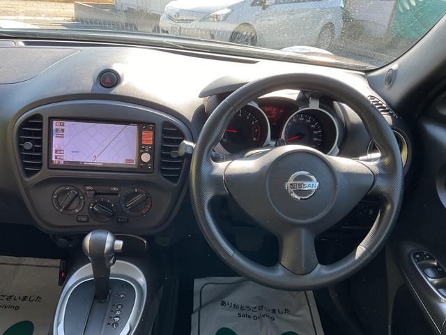 ジューク １５ＲＳ　タイプＶ　純正ナビ・ワンセグＴＶ・ハンズフリー・ＥＴＣ・社外１６インチアルミホイール・オートリトラミラー・スマートキー・プッシュスタート・プライバシーガラス（26枚目）