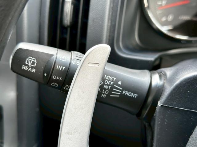 デリカＤ：５ Ｍ　ケンウッドＳＤナビＴＶ　バックカメラ　パワースライドドア　スマートキー　ＨＩＤ　ドラレコ　８人乗り　禁煙車　てっちんホイール　オートエアコン　エアバック　スライドドア　パドルシフト（11枚目）