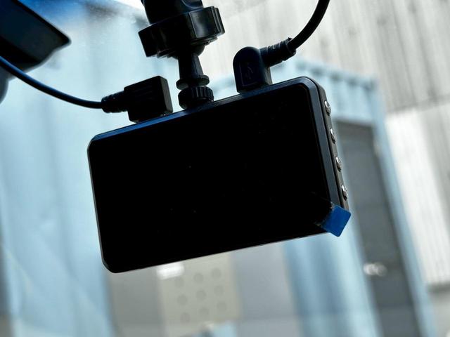 デリカＤ：５ Ｍ　ケンウッドＳＤナビＴＶ　バックカメラ　パワースライドドア　スマートキー　ＨＩＤ　ドラレコ　８人乗り　禁煙車　てっちんホイール　オートエアコン　エアバック　スライドドア　パドルシフト（43枚目）